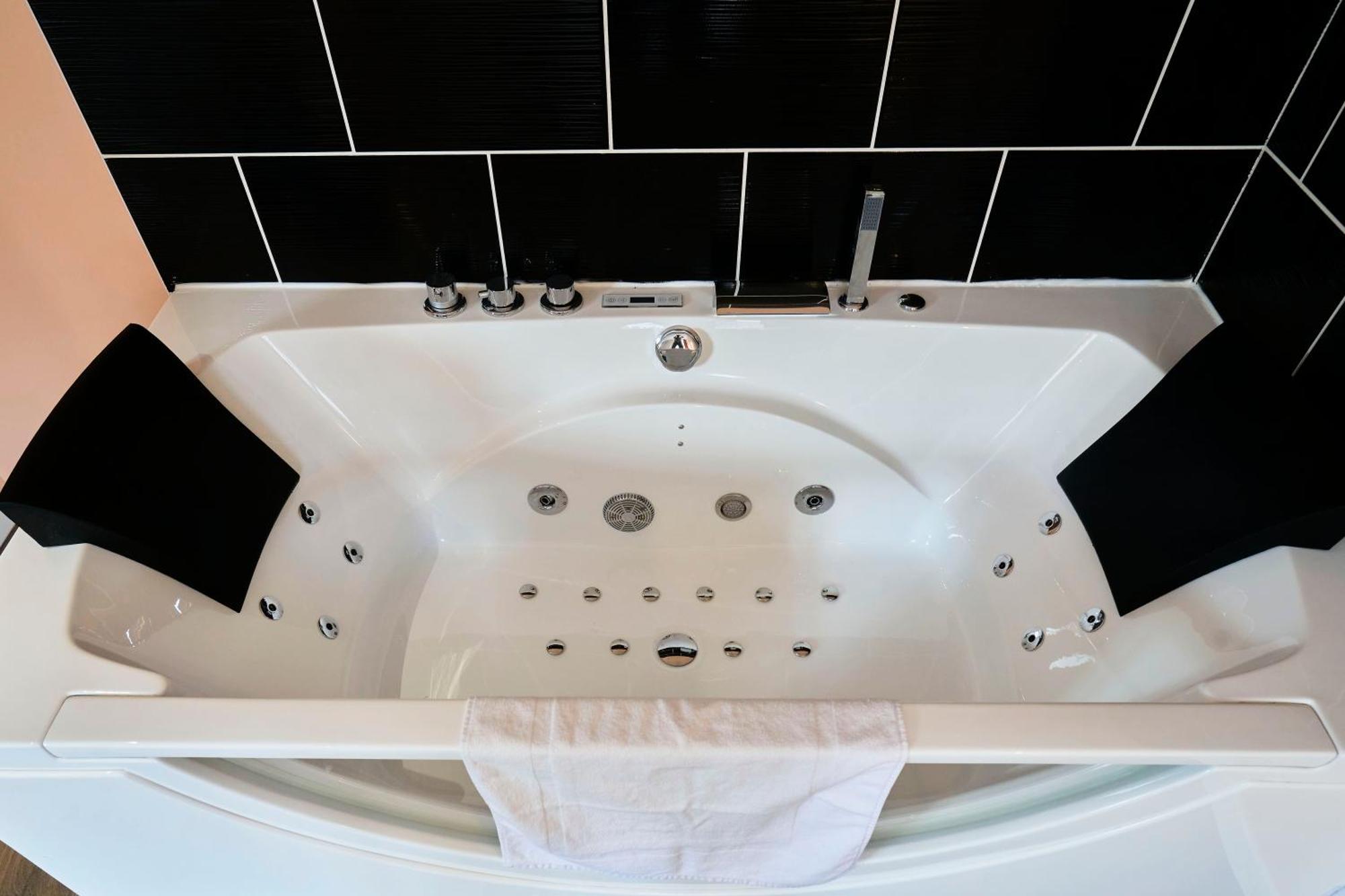 Ng Prestige L Lille L Tourcoing - Bouvines Balneo公寓 外观 照片