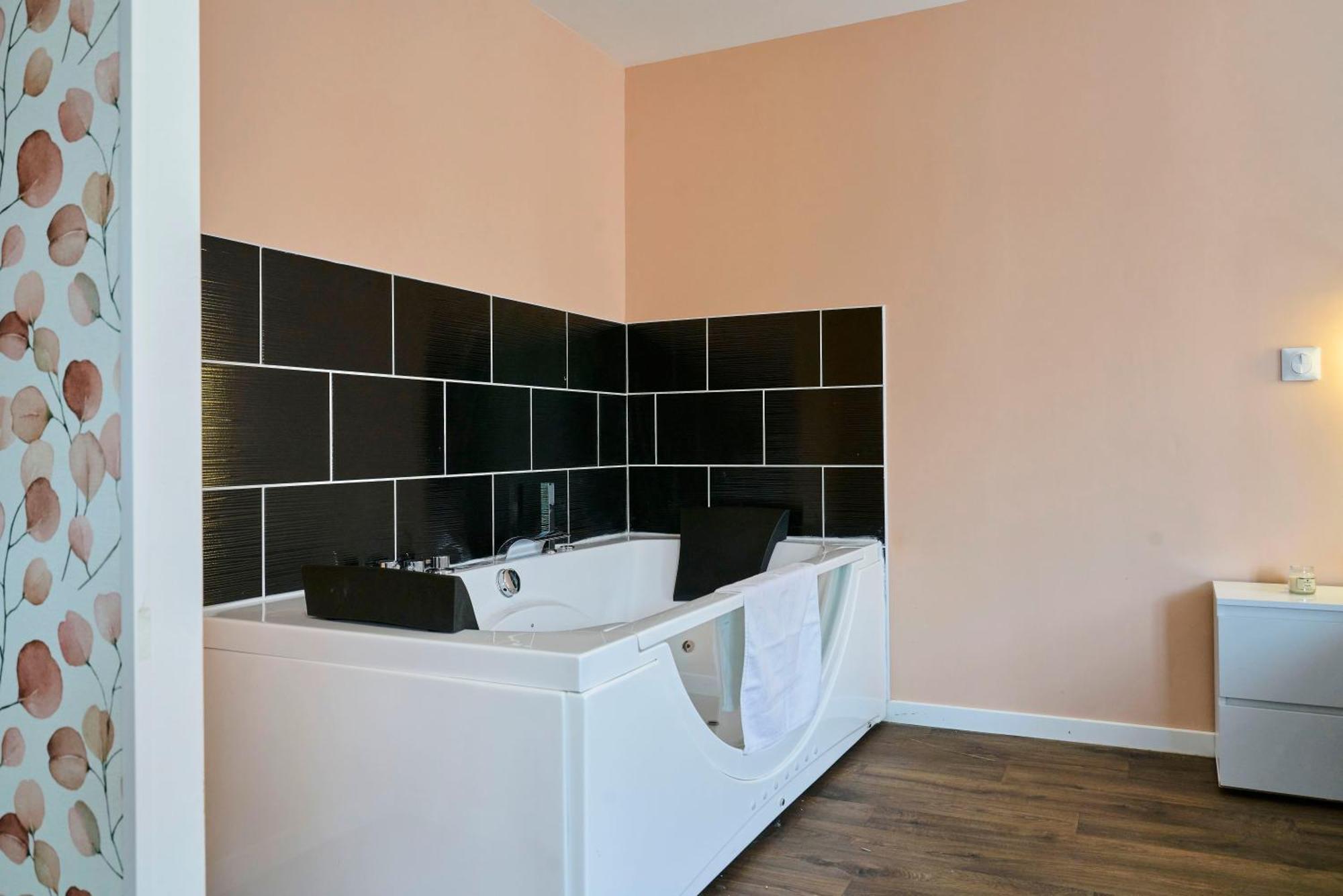 Ng Prestige L Lille L Tourcoing - Bouvines Balneo公寓 外观 照片